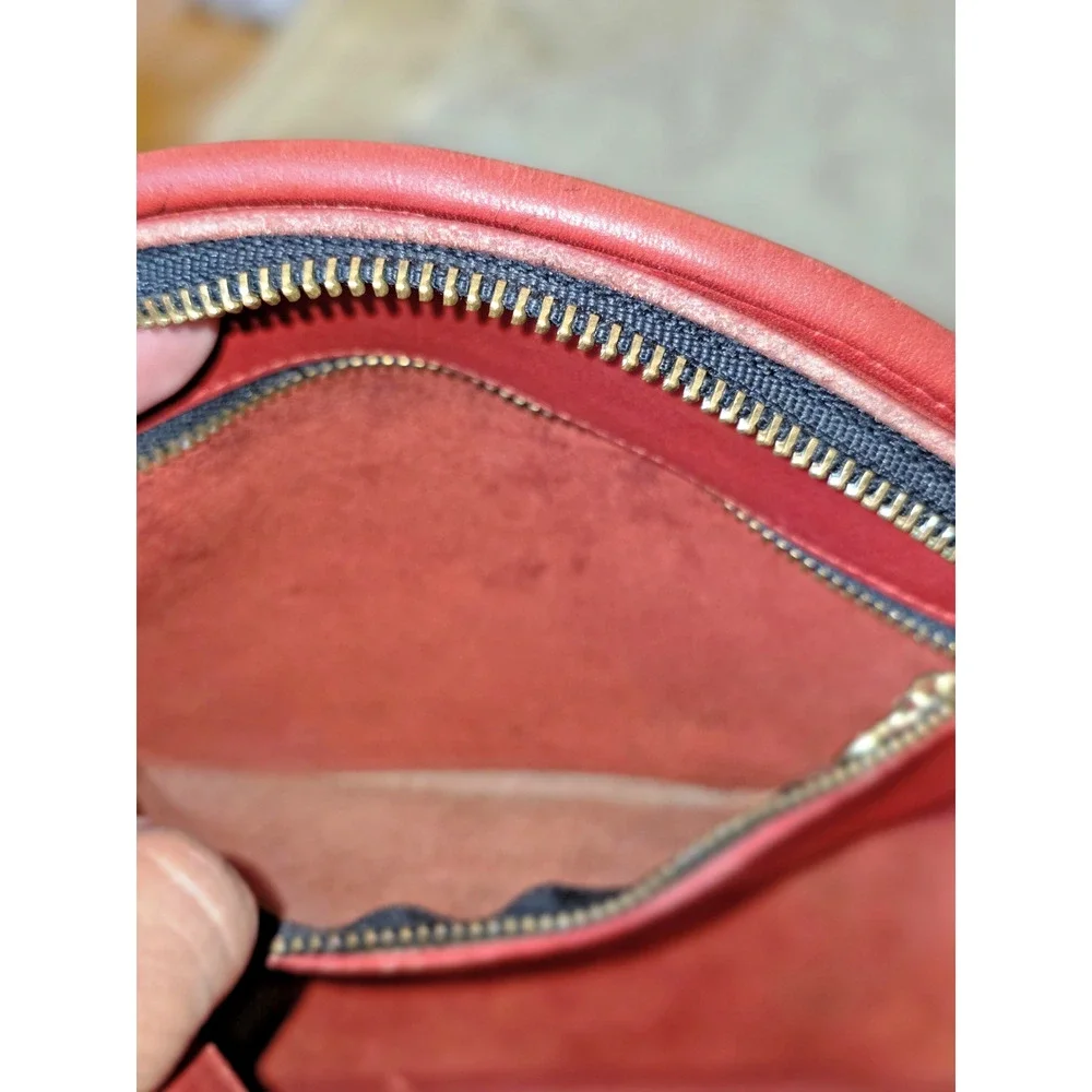 Coach Chester 9901 Vtg Red Glove Tanned Leather Crossbody Shoulder Bag USA Brass